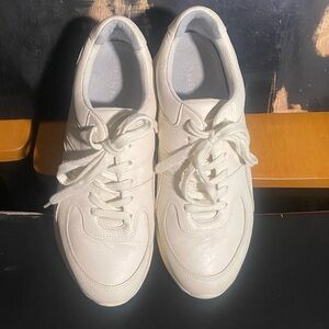 Everlane Cream Athletic Sneakers
